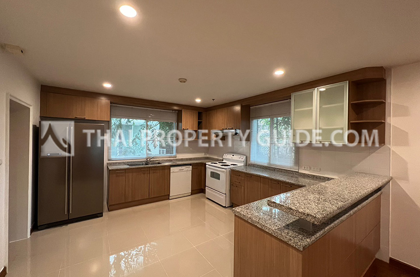 House with Shared Pool in Nichada Thani 